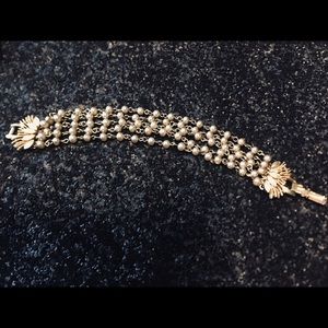 Vintage pearl bracelet